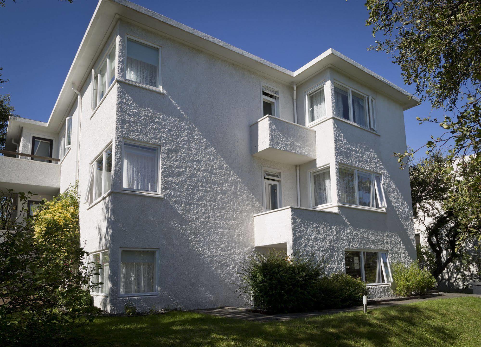 Castle House & Embassy Luxury Apartments Reykjavík Buitenkant foto